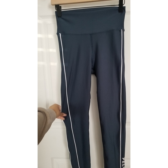 Peloton Show up Tuxedo stripe leggings - Picture 3 of 7